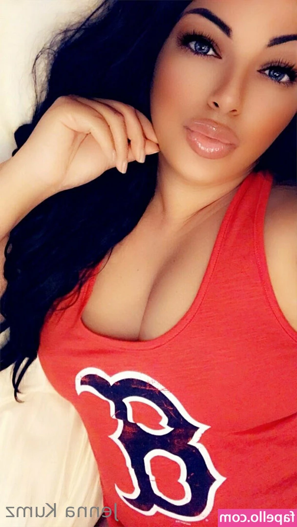 thickbaddie_jenna [ thickbaddie-jenna ] - <i can="" finally="" do="" the="" backing="" livestream="" and=""