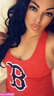 thickbaddie_jenna [ thickbaddie-jenna ] - Vegetarian Christmas or Meat Christmas