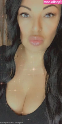 thickbaddie_jenna [ thickbaddie-jenna ] - Do I look good in curly hair