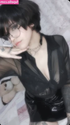 Limonemiel - Who wants me to make their night? Message me 💕😈
