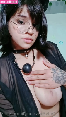 Limonemiel - I just love my pussy