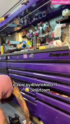 Minitruckmommy [ minitruckmommy-1 ] - can you help me do the laundry   mi aiuteresti con il bucato