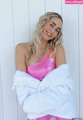 Tahnee Cook [ tahnee-cook ] - freshly shaven pussy ft fresh clean sheets  gt gt gt