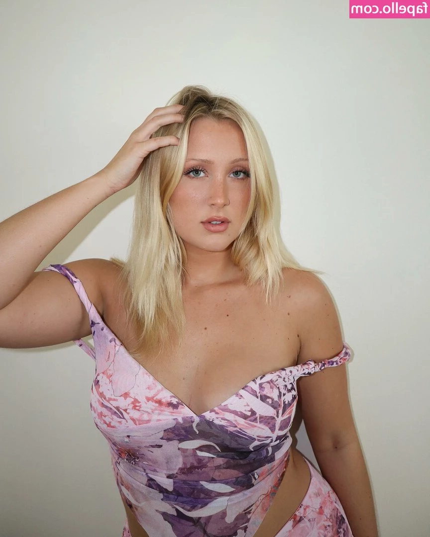 Hannahgarske - Forget a pot of gold, I'm waiting at the end of the rainbow