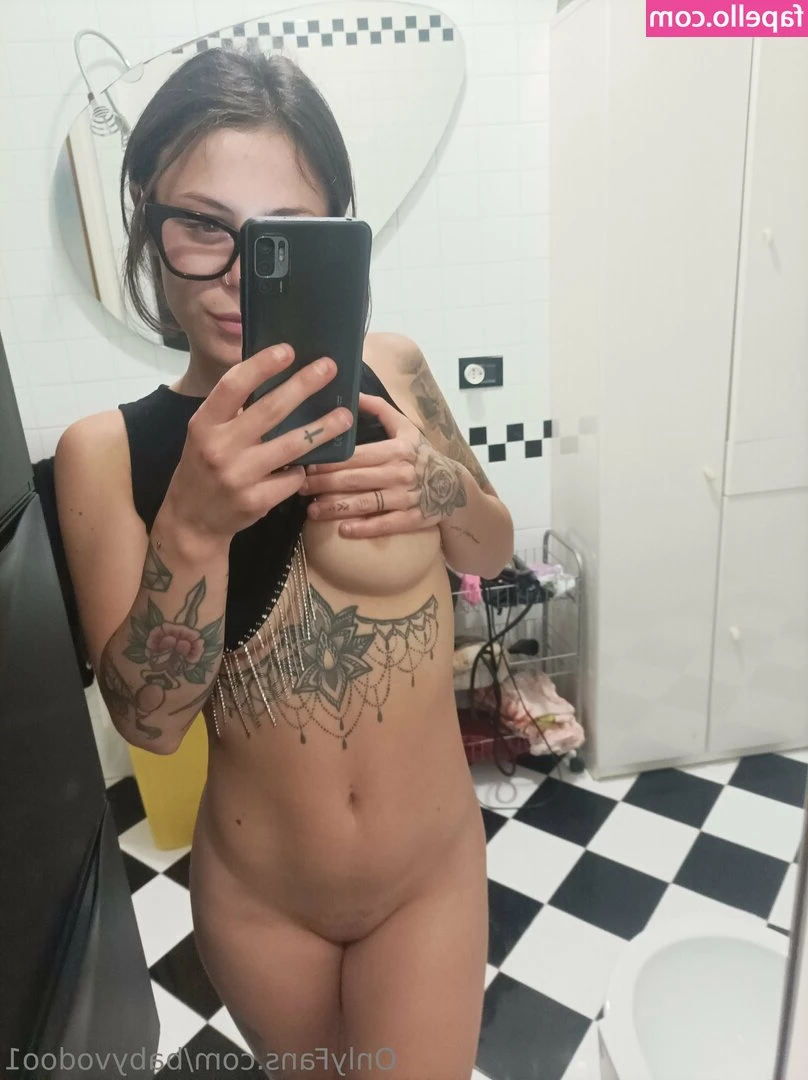 babyvodoo1 - I want to be adored 🖤