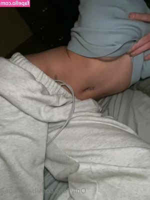 Hangrape - Bored and online for a few hours  Preparing the  5 surprise for