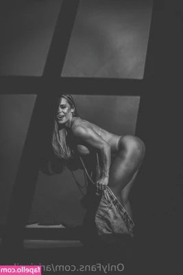 Aricia Silva [ aricia-silva ] - If you were a truck driver would you give me a lift ?