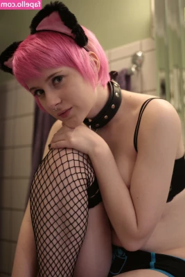 kittycafe - Which one you wanna see me use babes  I ll send a video based of your