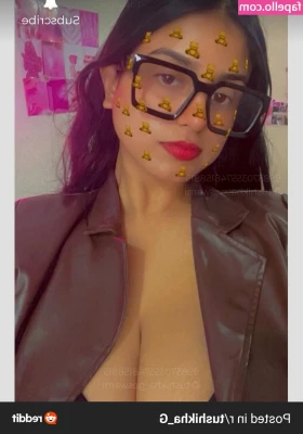 Tushikha Goswami [ tushikha-goswami ] - Sometimes I just need to put on a cute outfit