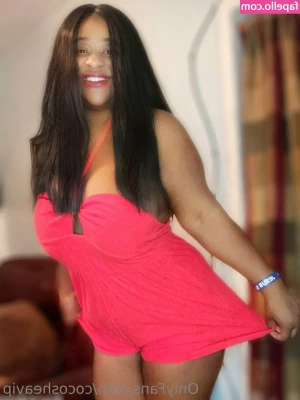 cocosheavip - Just a sneak peak at me wearing pull ups