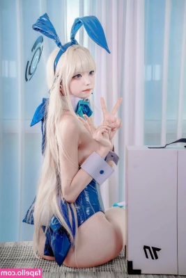 pudding1004 - It feels so good to take my clothes off after a long day 💃💙