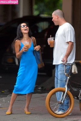 Zoë Kravitz [ zo-kravitz ] - Happy Monday❤️❤️ tits and lips