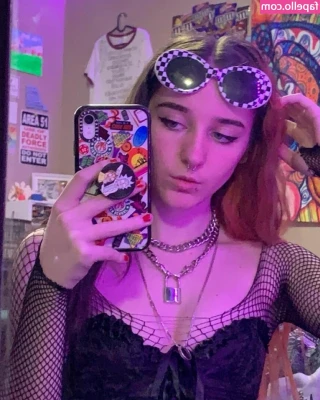 Jaydecandance - I’m finally home!! This felt like the longest two weeks of my life.