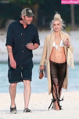 Gwen Stefani [ gwen-stefani-1 ] - I had so much fun (and three orgasms) with the Italian babe Valeria