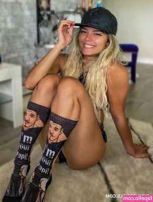 Tay Melo [ tay-melo-2 ] - Got real sweaty tonight