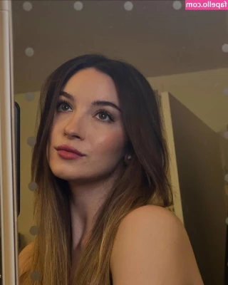 Novaleesi - Happy Vday
