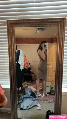 Novaleesi - someone buy me more toys