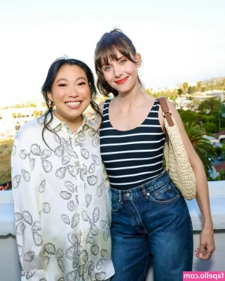 Alison Brie [ alison-brie ] - Doing video dick rates today 🥰