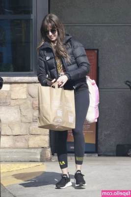 Alison Brie [ alison-brie ] - Had SUCH a good day  The weather was amazing again  so I went to the