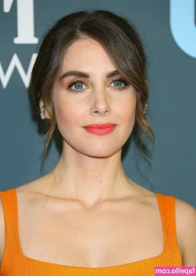 Alison Brie [ alison-brie ] - Love my body 🥰🥰 tips for tiddies? 🥺👉🏼👈🏼
