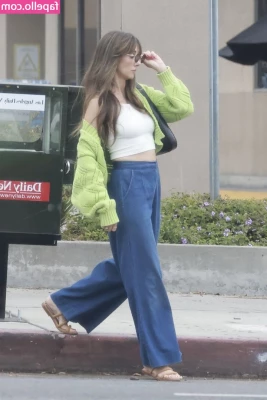 Alison Brie [ alison-brie ] - TENNIS SUPER HAMMER   50k PLAY    I GOT A 50K PLAY AND A PARLAY