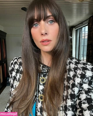Alison Brie [ alison-brie ] - Maybe some explicit content  amp  chat