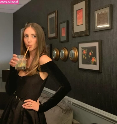Alison Brie [ alison-brie ] - Almost done painting my new bedroom