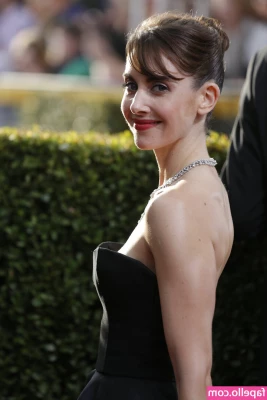 Alison Brie [ alison-brie ] - New Photoshoot yesterday… full behind the scenes video coming soon