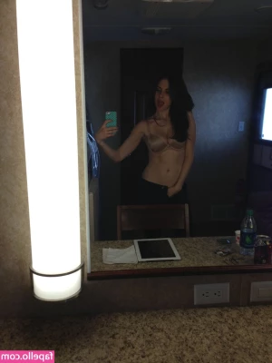Alison Brie [ alison-brie ] - Getting bigger