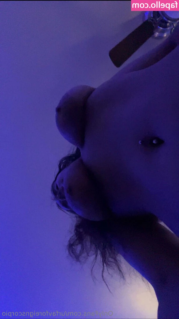 Urfavforeignscorpio - I played with a plug yesterday   photos coming soon