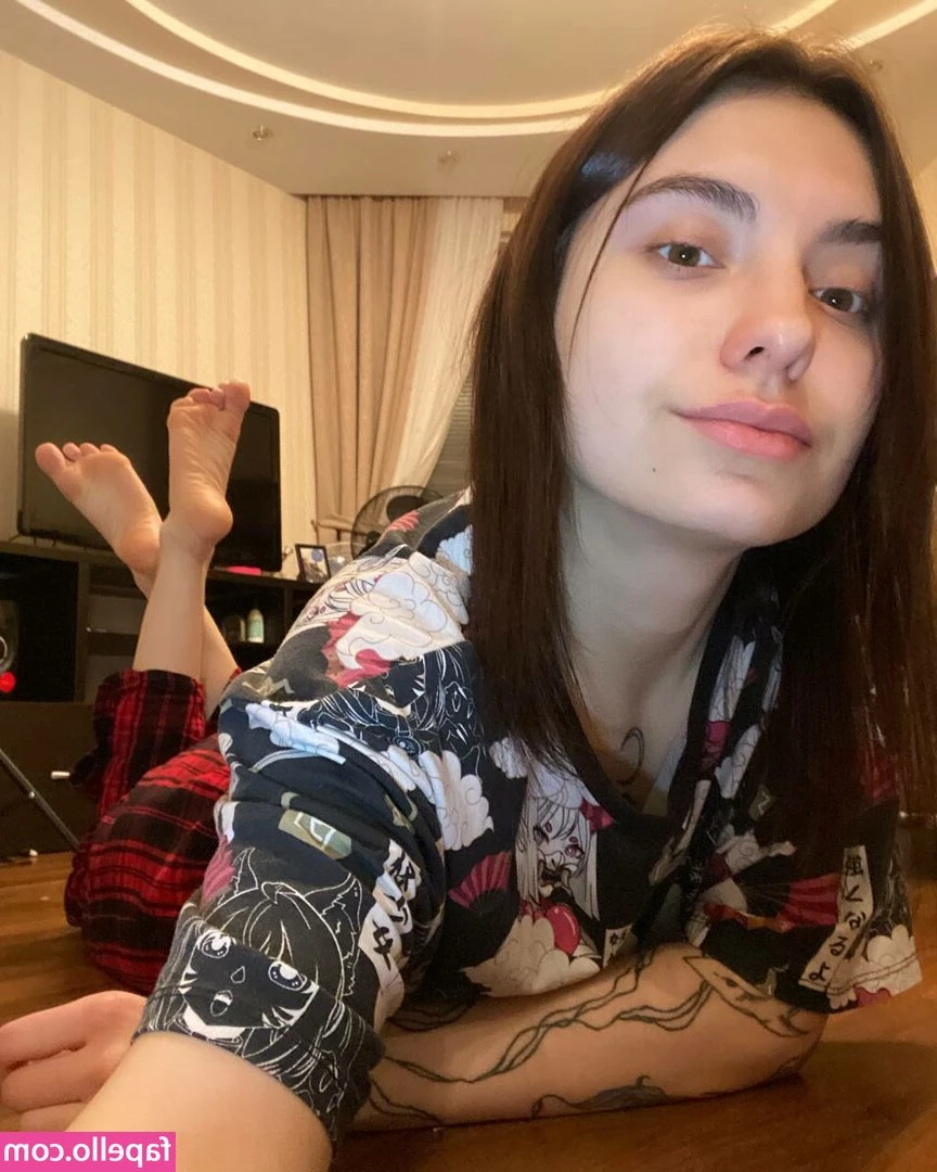 elisfeet - Had anklet requests from someone recently  And had to do jewelry