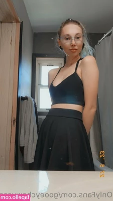gooeychewycosplay - My pretty pussy is freshly shaved   check it out on my VIP page 