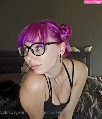 gooeychewycosplay - Merry Christmas sexy peeps !!!! Hope it’s the TITS this year! Hehe