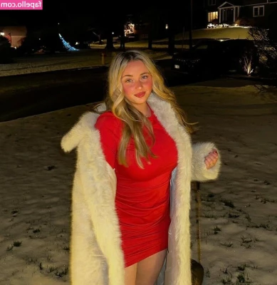 madd.eisen [ madd-eisen ] - This top did NOT fit but oh well  Snapped a few pictures of the best