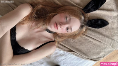 magic_alice [ magic-alice-1 ] - If u wanna see me suck live tonight and have nut on my face   Tip