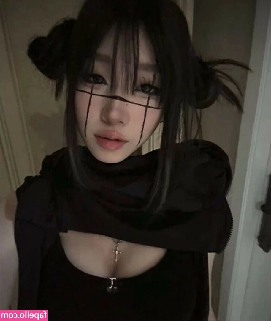 fatherlain - My first livestream with  vividlyvixen  It started off fun and sexy 