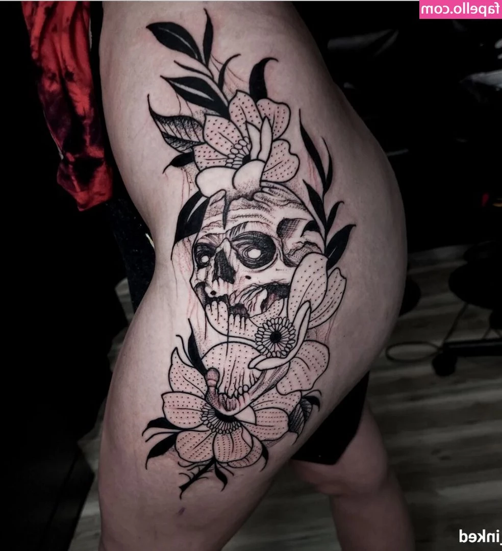 Megan Elizabeth [ megan-elizabeth ] - I'll give it to you no interruptions 👅