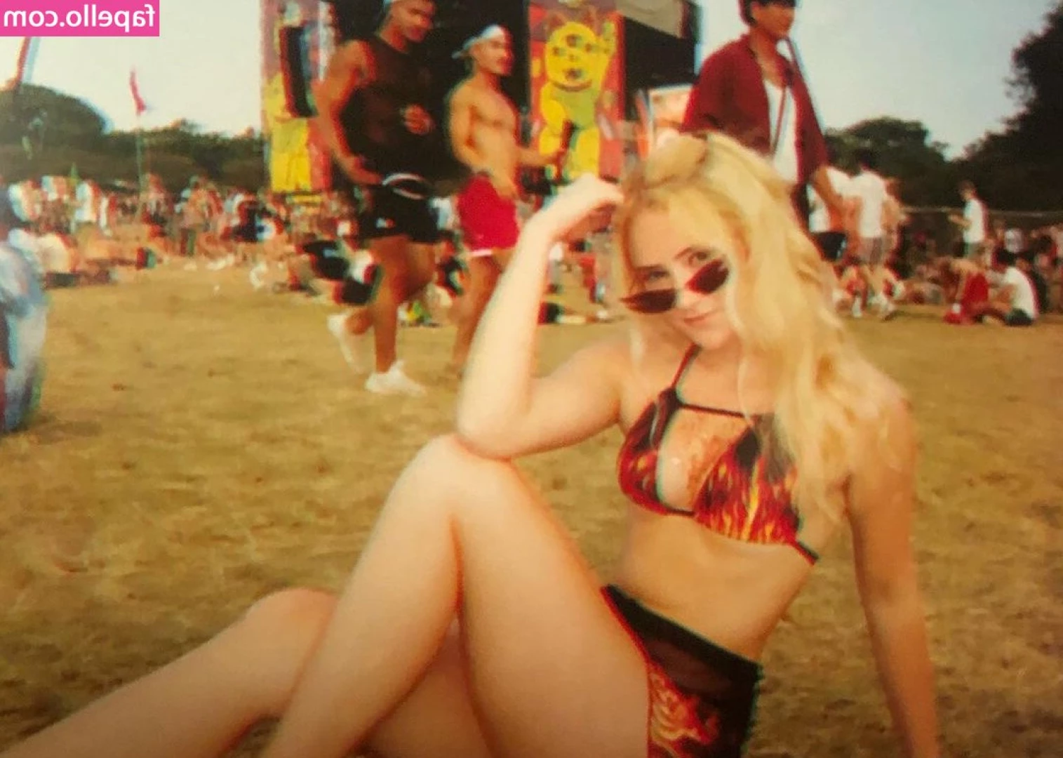 Megan Elizabeth [ megan-elizabeth ] - I have been SLACKIN  here s my butt doe  I need someone to yell at me