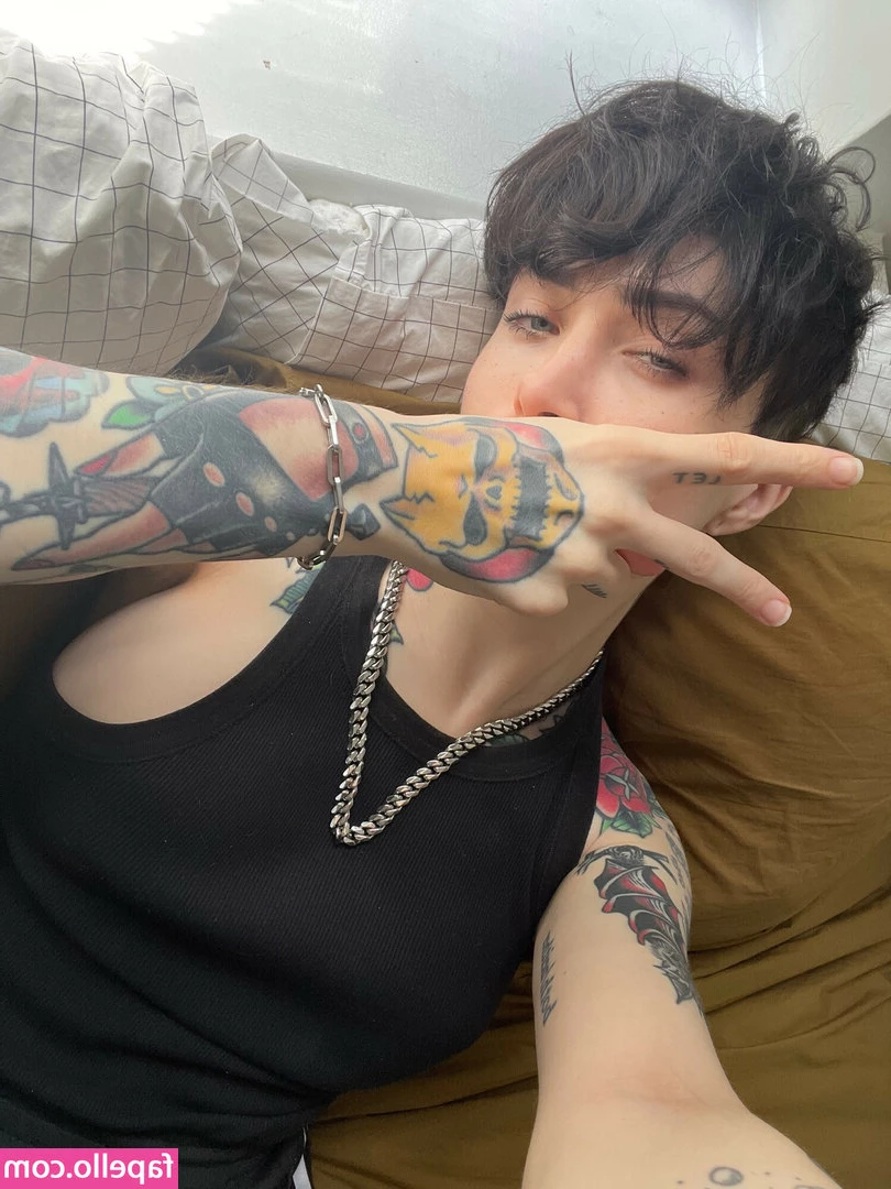 Merritt K [ merritt-k ] - Text me for custom vids xx