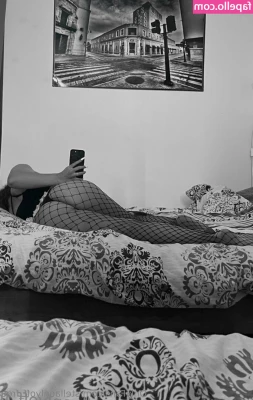 stellaonlyoff_free [ stellaonlyoff-free ] - Rate my titties 1-10   Que prefieres tetas o culo
