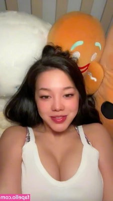 koko.yamada [ koko-yamada-3 ] - Summer I m waiting for you   Onlyfans  summer  sea  excited
