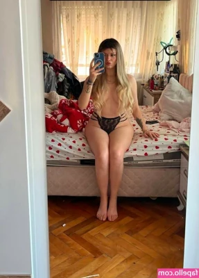 Simge Barankoğlu [ simge-barankoglu ] - MAMMA CHE TI FACCIO SCRIVIMI NEI MESSAGGI LE TUE RICHIESTE LA TUA