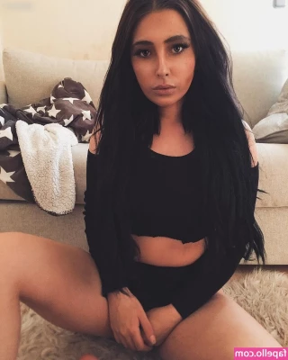 Rabiya Gülhan [ rabiya-glhan ] - Sometimes  I just want to wear heels and step on your fucking face   