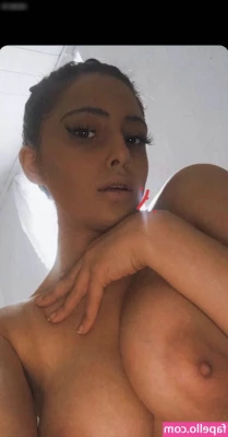 Rabiya Gülhan [ rabiya-glhan ] - Panties of the day lil late cause we had a wind storm and I woke up