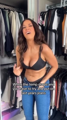  [ vicky-pattison ] - Tan booty 🤪 How has everyones day been so far?