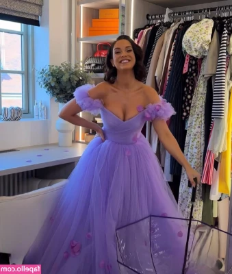 Vicky Pattison [ vicky-pattison ] - I want to sit on your face SO BAD