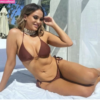 Vicky Pattison [ vicky-pattison ] - Indossando tacchi alti  vi piace questo modello  Fatemi sapere le