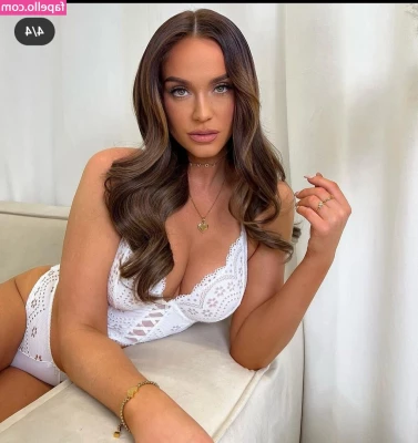 Vicky Pattison [ vicky-pattison ] - throwback to my lavender couch era