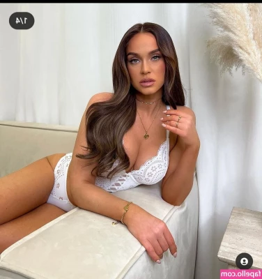 Vicky Pattison [ vicky-pattison ] - Watch me get off to anal porn while I describe to you in detail what
