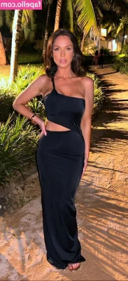 Vicky Pattison [ vicky-pattison ] - Wanna come chat with you fav girl live?! Follow me and Keep an eye on